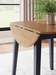 Gesthaven Dining Set (Up to 4 Barstools)