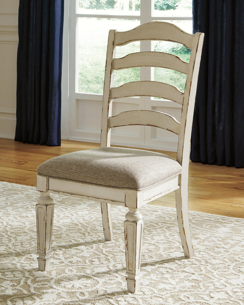 Realyn Dining Sets