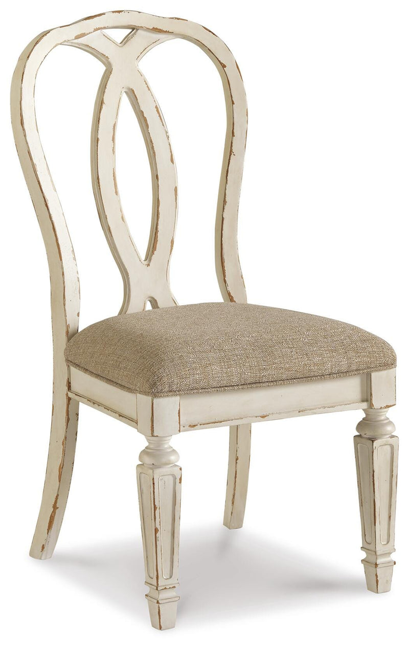 Realyn Dining Sets