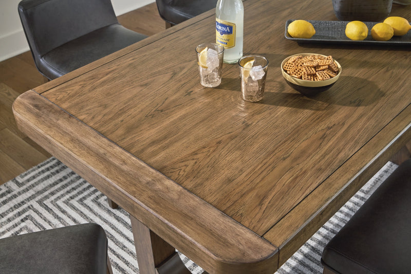 Cabalynn RECT Dining Room Table