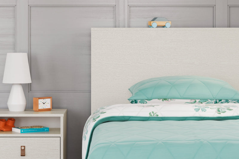 Aprilyn Bookcase Headboard