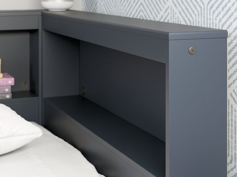 Simmenfort Bed