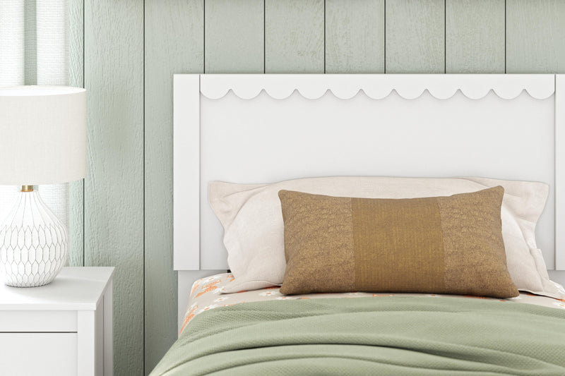 Hallityn Headboards