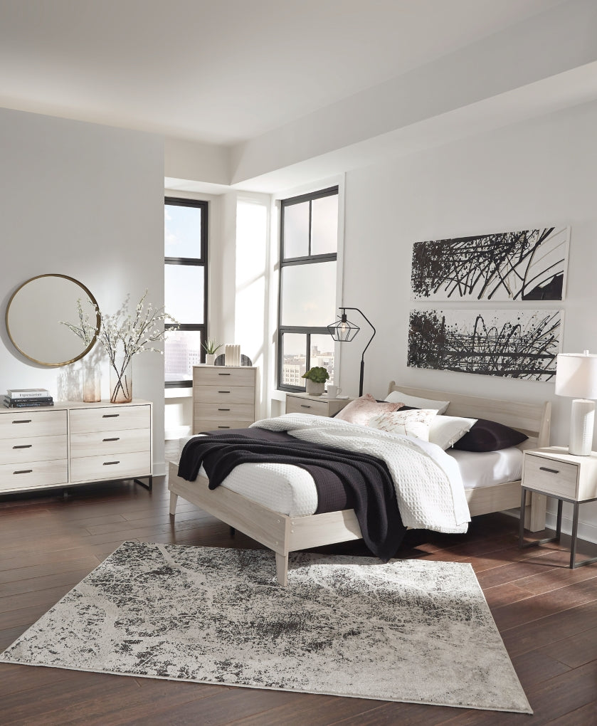 Socalle Platform Bed