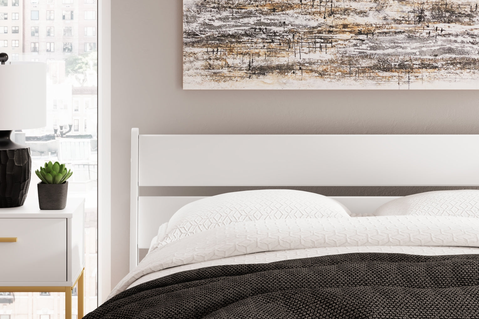 Socalle Platform Bed