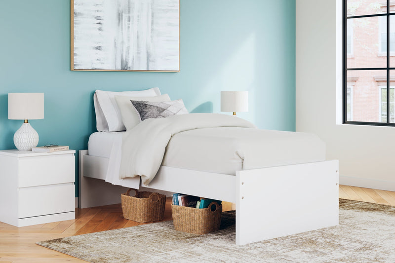 Onita Platform Bed