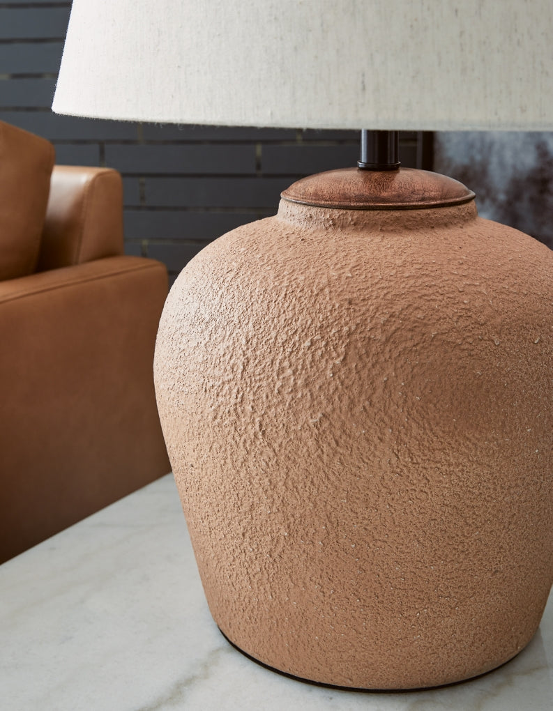 Scantor Metal Table Lamp