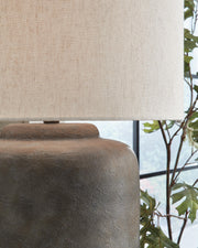 Zandophen Metal Table Lamp