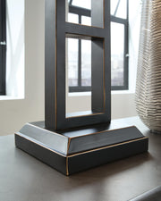 Deidra Metal Table Lamp