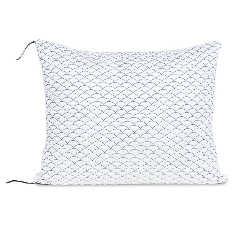 DreamCloudTM Classic Queen/King Pillow