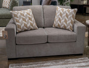 MaKaylen Loveseat