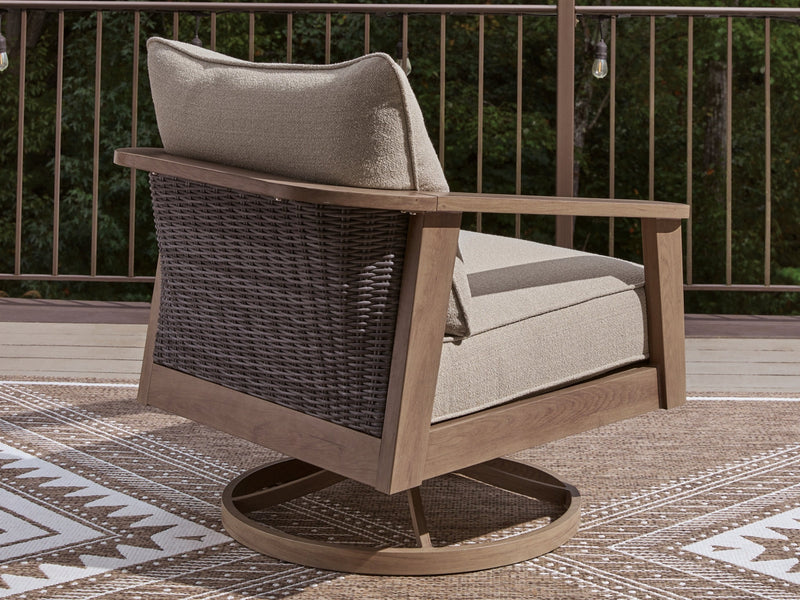 Francis Beach Outdoor Seating