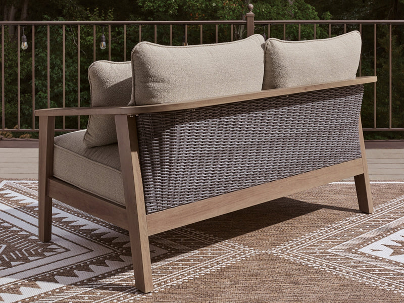 Francis Beach Outdoor Seating