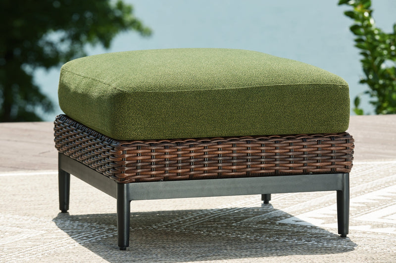 Horizon Hall Outdoor Seating