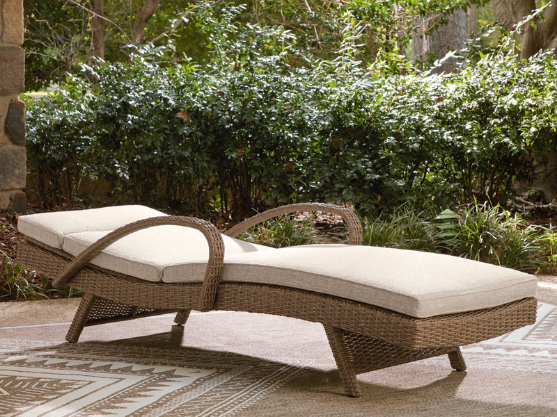 Revare Beach Outdoor Seating
