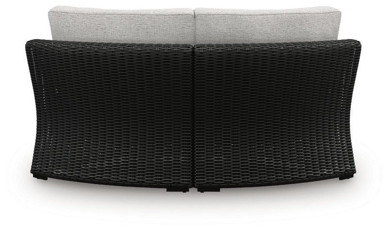 Beachcroft Outdoor Seating