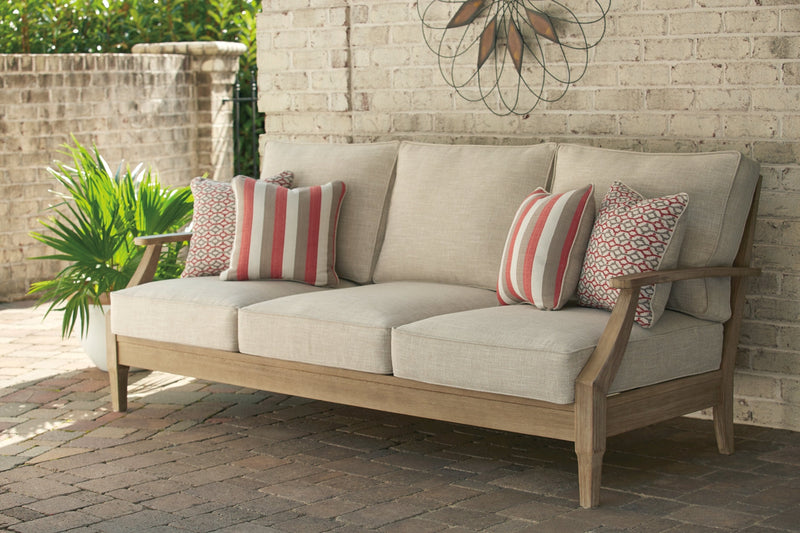 Clare View Outdoor Seating