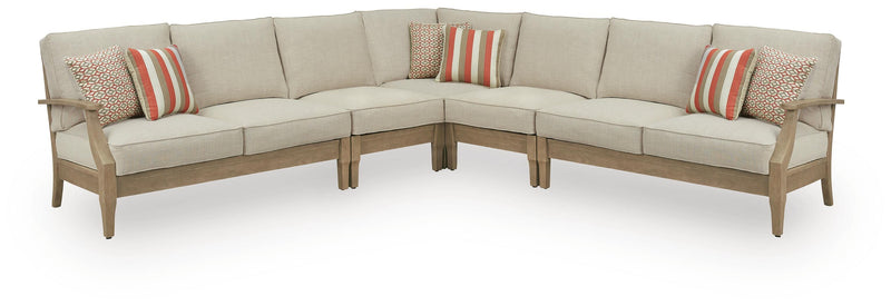 Clare View Outdoor Seating
