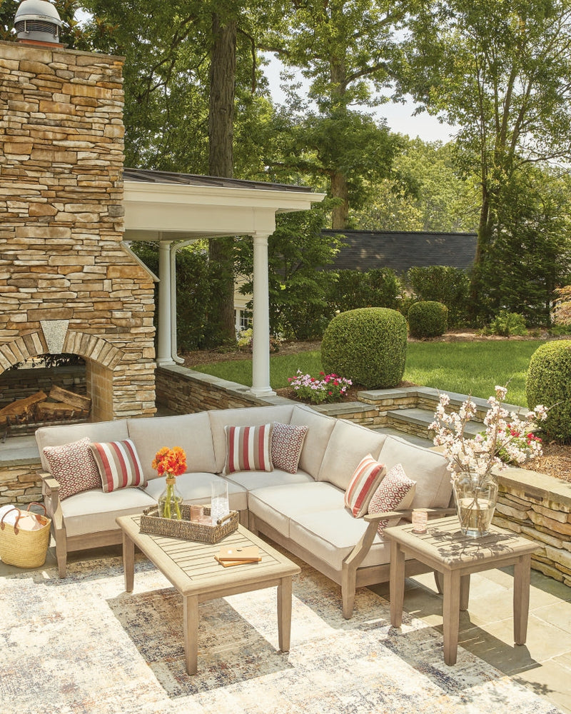 Clare View Outdoor Seating