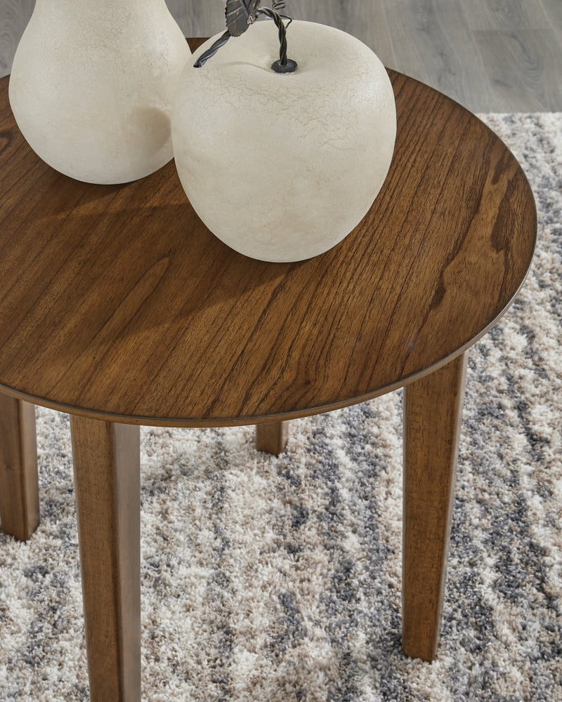 Gordonay Occasional Table Set