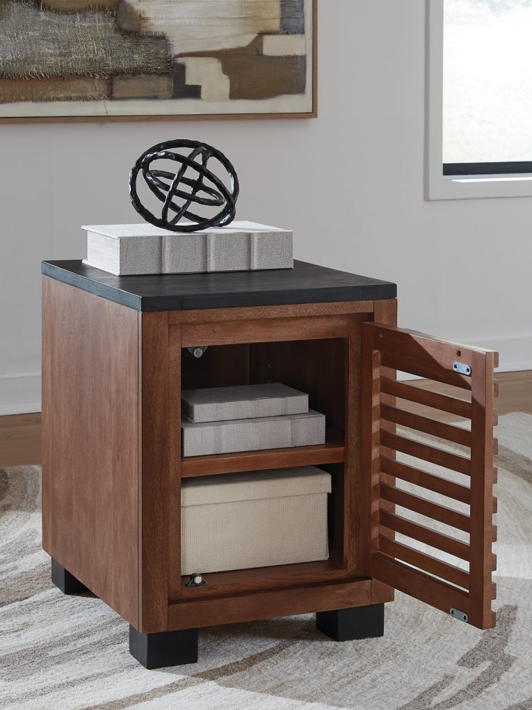 Kallari End Table