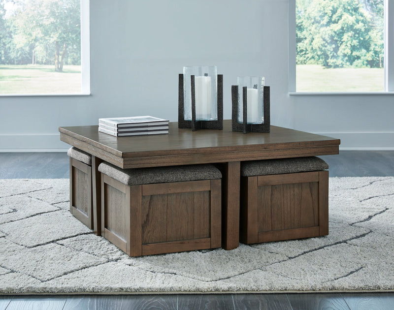 Boardernest Cocktail Table w/4 Stools