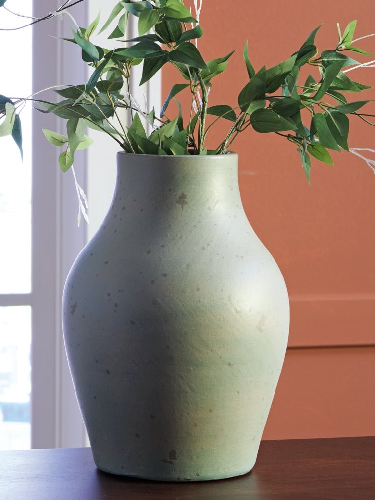 Baychester Vase - Berre Furniture