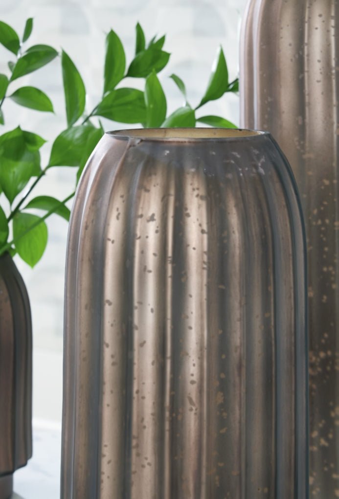 Briarcott Vase - Berre Furniture
