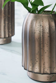 Briarcott Vase - Berre Furniture