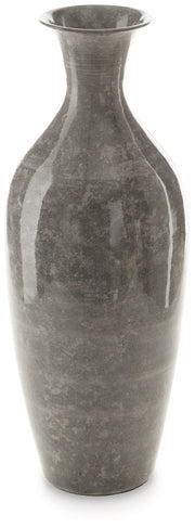 Brockwich Vase - Berre Furniture
