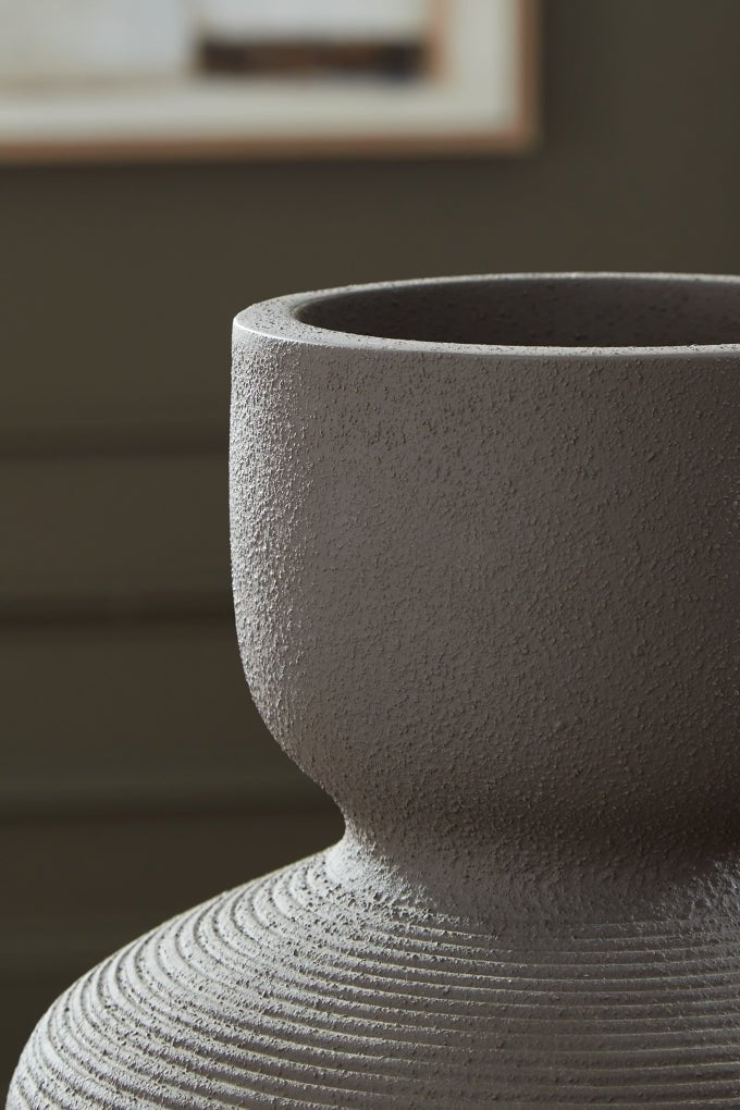 Dalsen Vase
