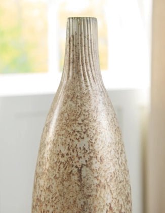 Plawite Vase - Berre Furniture