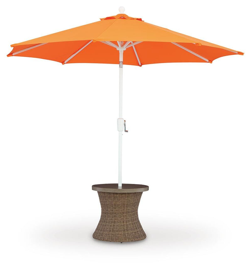 Revare Beach Round End Table w/UMB OPT
