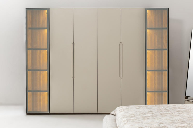Cadillac Wardrobe
