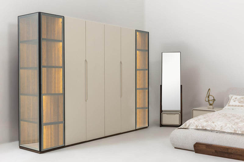Cadillac Wardrobe