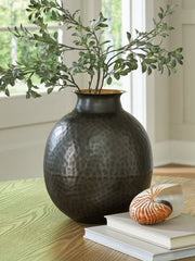 Woody Vase - Berre Furniture