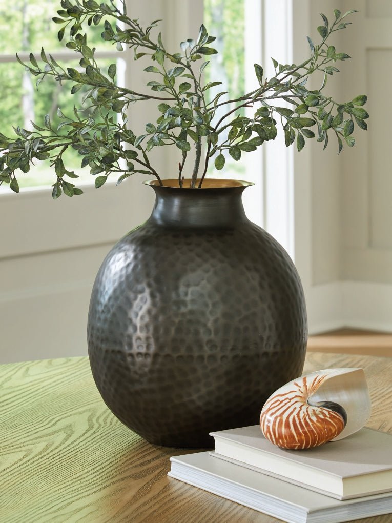 Woody Vase - Berre Furniture