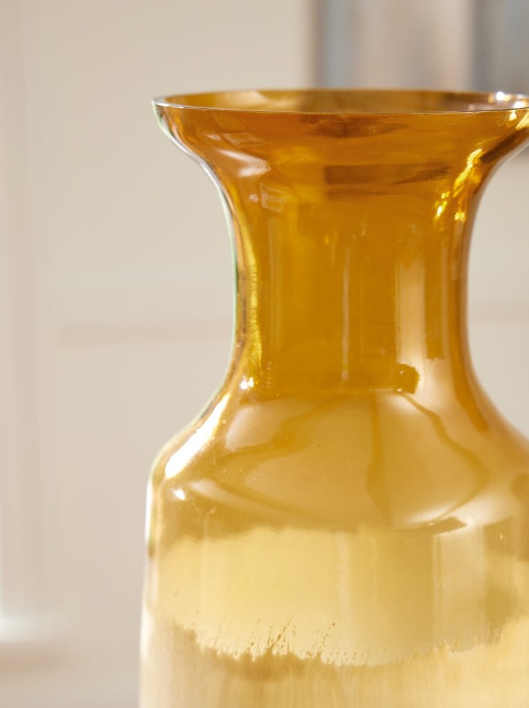 Wynburg Vase - Berre Furniture