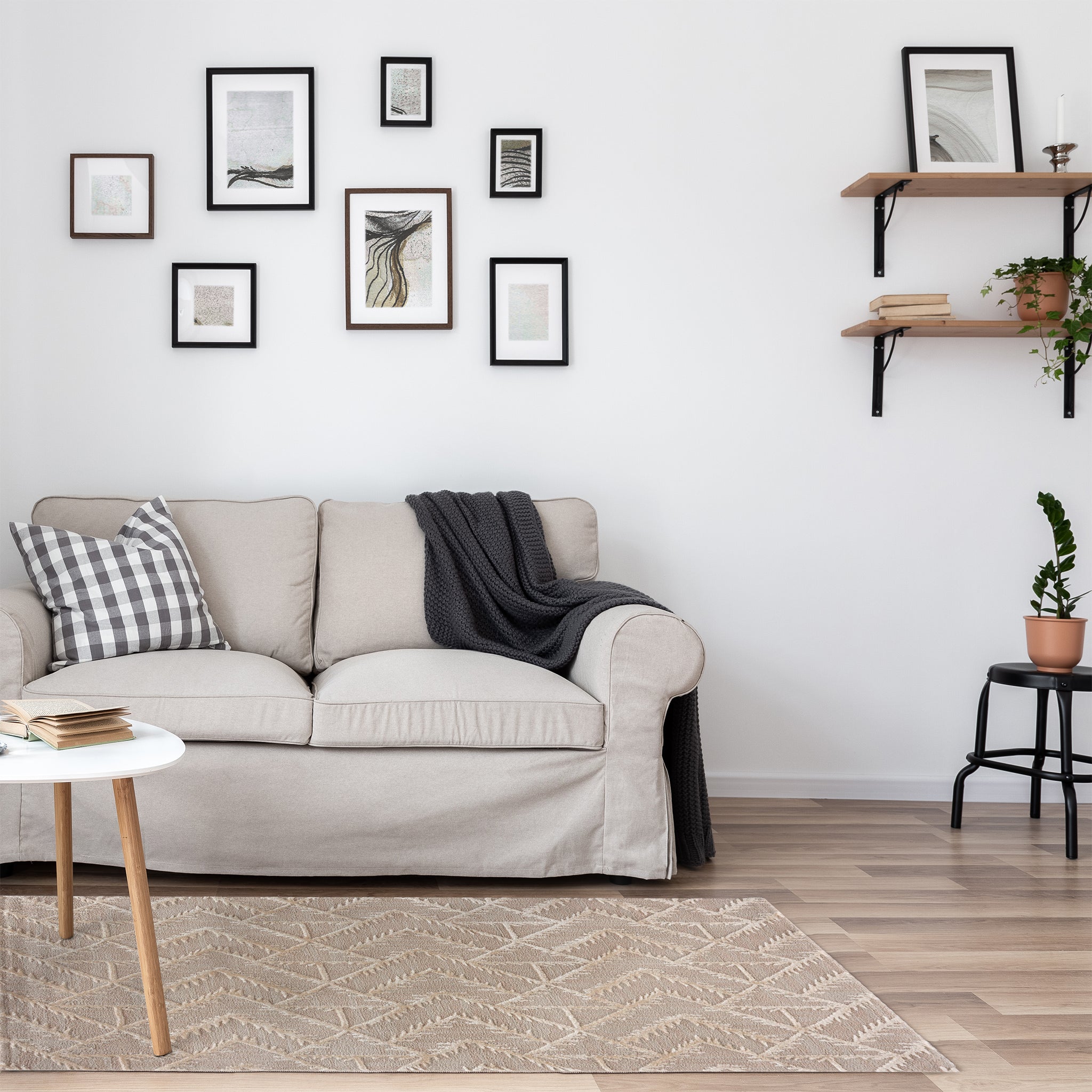 Geometric Tufted Rug - Berre Furniture