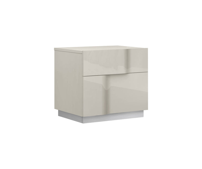 Latina Nightstand