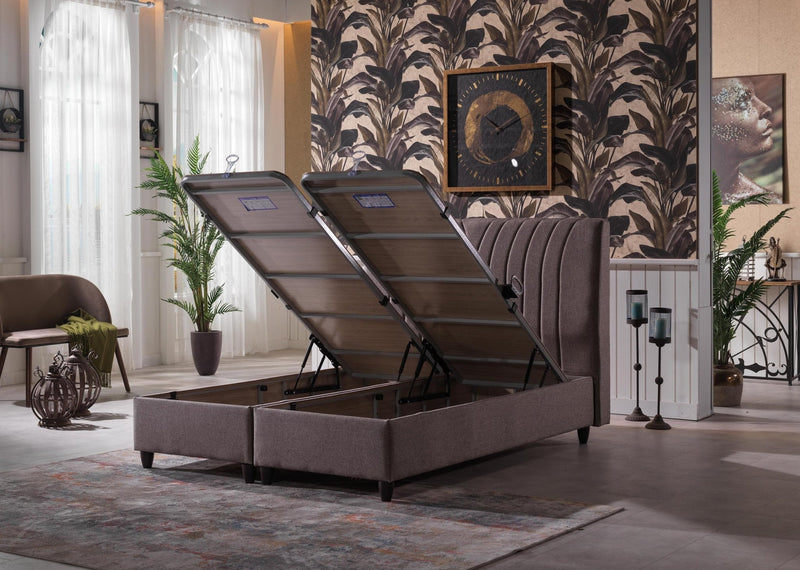 LIVINA Bed